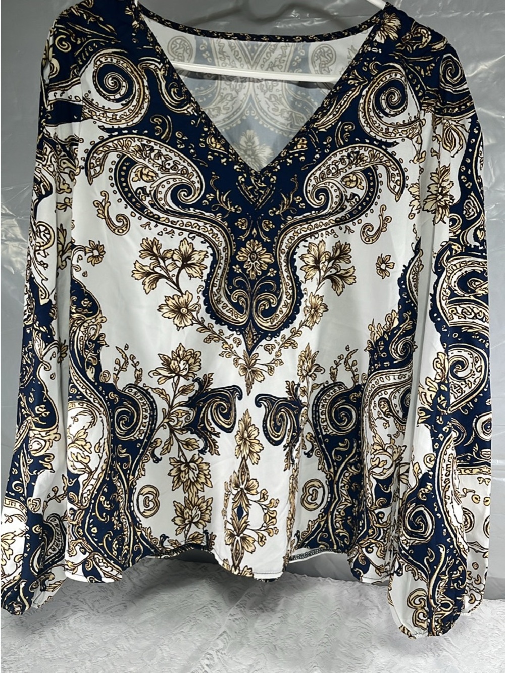 SHEIN Navy, White & Gold Paisley V-Neck Long Sleeve Blouse